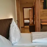 Hotel Charlotte 4*