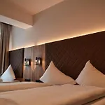 Charlotte Hotel