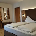 Hotel Charlotte 4*
