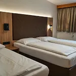 Hotel Charlotte 4*