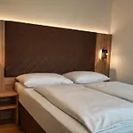 Hotel Charlotte 4*