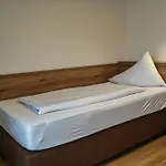 Charlotte 4*