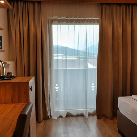 Charlotte 4* Innsbruck