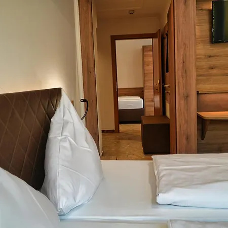 Hotell Charlotte 4*