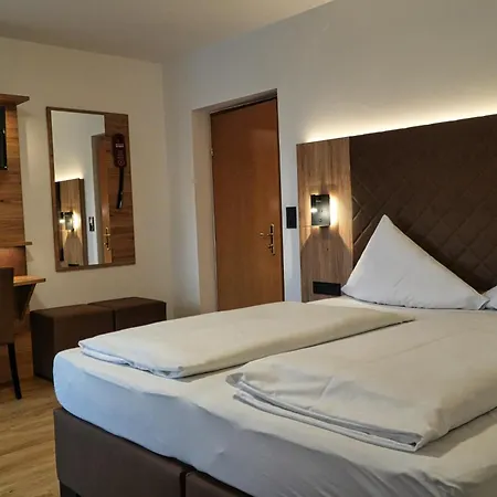 Hotell Charlotte 4*